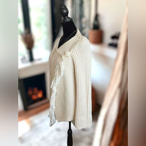 ANTHROPOLOGIE Lisa Z Knit Fringe Wrap-around Poncho Cardigan Sweater Wool Size M - Picture 15 of 16